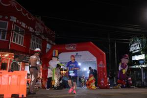 BIB: 41393
                            <button type="button" onclick="openModal(26257852)" class="btn btn-primary btn-sm float-right btn-popup" data-toggle="modal" data-target=".modal-high-quality">
                        <i class="fas fa-shopping-cart"></i> Add to Cart
                    </button>
                                            <button type="button" onclick="isThisMe(26257852, true)" class="btn btn-success btn-sm float-right btn-popup btn-isme hidden" data-toggle="tooltip" data-placement="bottom" title="นี่คือรูปของคุณใช่ไหม คลิกที่นี่เพื่อเอาเข้าอัลบั้ม">
                        <i class="fas fa-plus"></i> Add to album
                    </button>
                    <button type="button" onclick="isThisMe(26257852, false)" class="btn btn-warning btn-sm float-right btn-popup btn-isnotme hidden">
                        <i class="fas fa-ban"></i> Remove from album
                    </button>